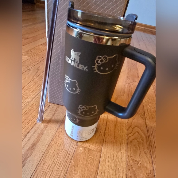 Beautiful Exclusive Brown & GOLD Hellokitty Tumbler Must-have Limited Addition - Picture 10 of 14